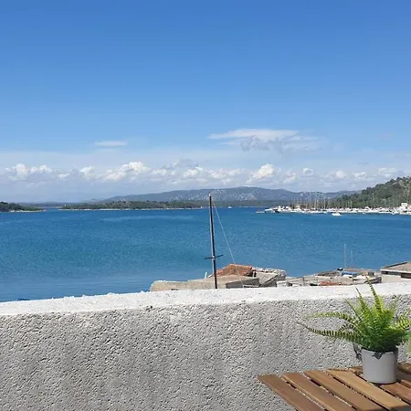 Seaside アパート *