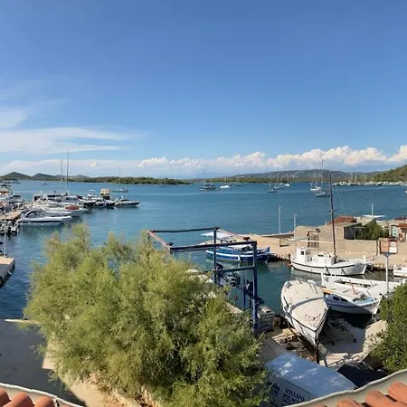 公寓 Seaside 穆泰尔岛