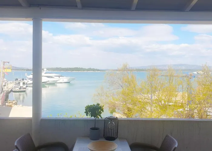 Seaside Appartement Murter